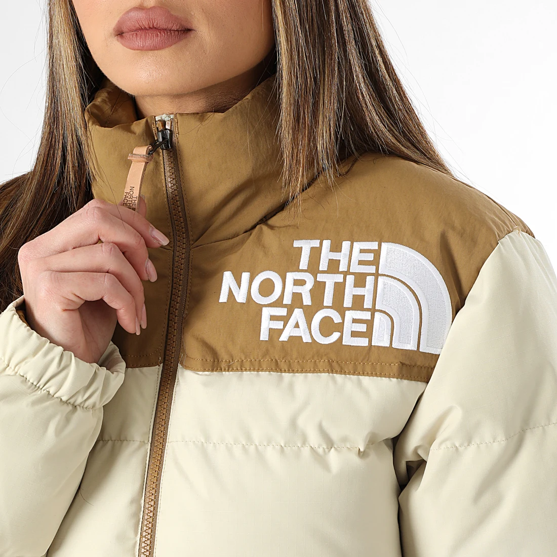 Doudoune Femme Nuptse 92 Low Fi Hi Tek A82RO Beige – Image 2